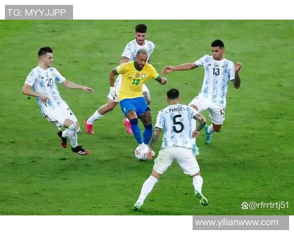 激烈对决！足球比赛中的战术博弈与球员精彩表现分析